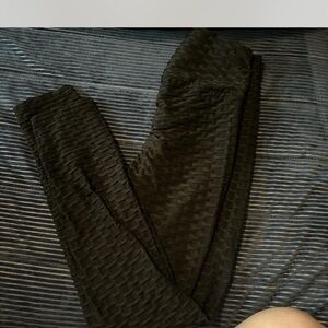 Amazon Black Textured Leggings